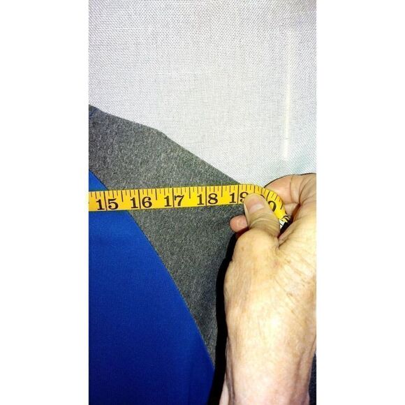 Majestic Jersey Blue with Gray Sleeves Men's XL Has zip pocket on right side - Picture 6 of 8